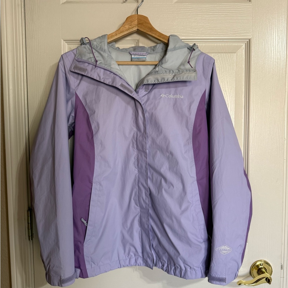 Columbia Women's Lavender and Violet Outdoor Jacket Waterproof OMNI- TECH